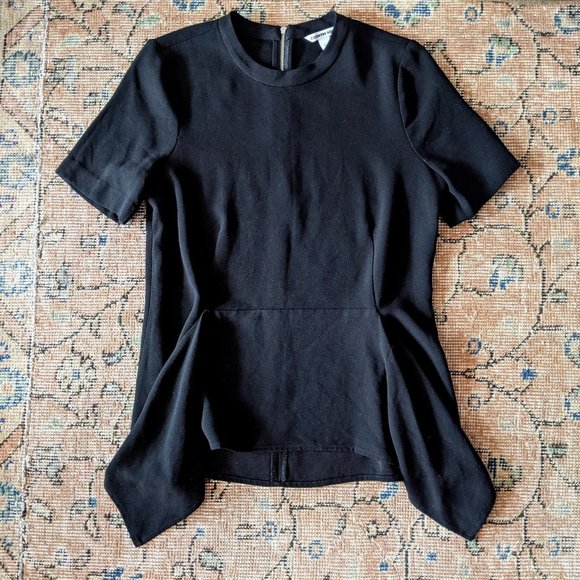 Country Road Black Short Sleeve Back Zip Top Size XXS EUC - Picture 1 of 3
